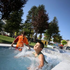 sicak hava kavuruyor 17 sehir 40 derecenin uzerini gordu 5kO3feKH