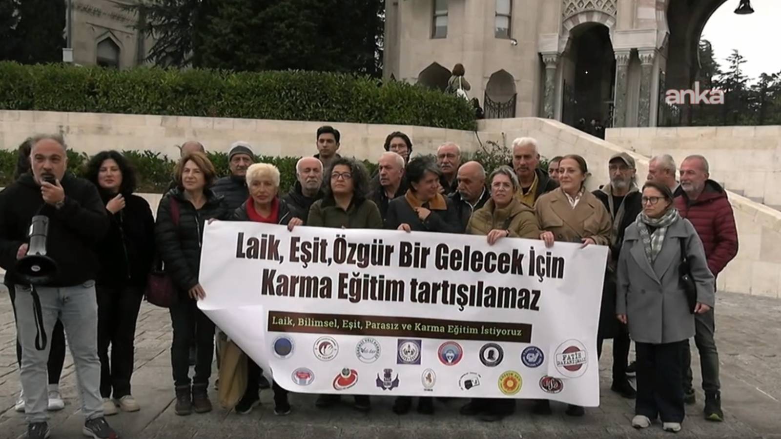 istanbulda dunya kiz cocuklari gunu eylemi kamusal egitim hakki mucadelemizden vazgecmeyecegiz karma egitimi tartistirmayacagiz V3jxZOkr