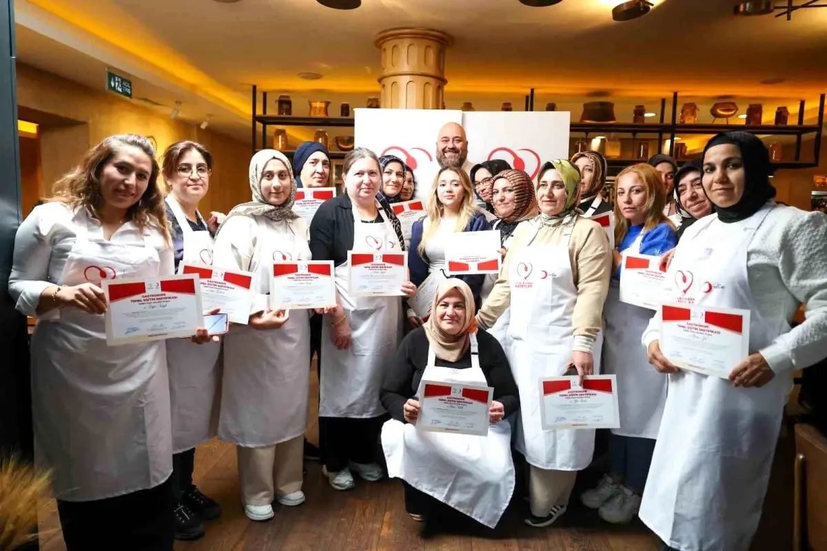 kahramanmarastan 20 depremzede kadina istanbulda iyilikle pisen hayatlar atolyesi Wf5aO7i6.jpg