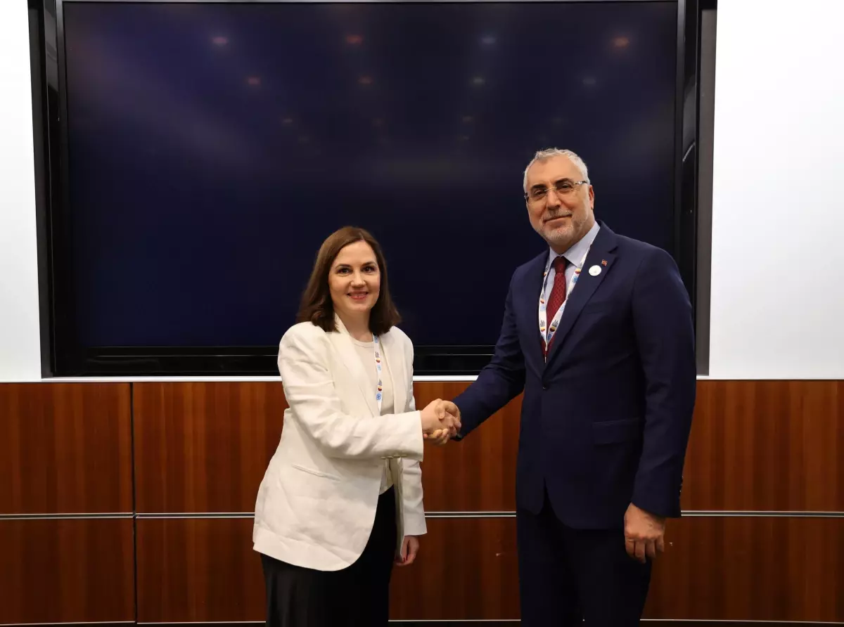 vedat isikhan katarda finlandiya sosyal guvenlik bakani ile gorustu cWk7w5qc.jpg