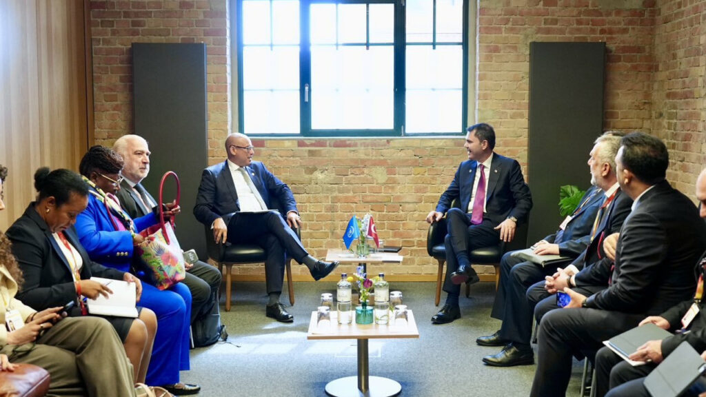 murat-kurum-berlinde-iklim-diplomasisi-trafigi-yuruttu-fVybuazq