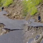 Sinop’ta Heyelan Nedeniyle Yol Kapatıldı